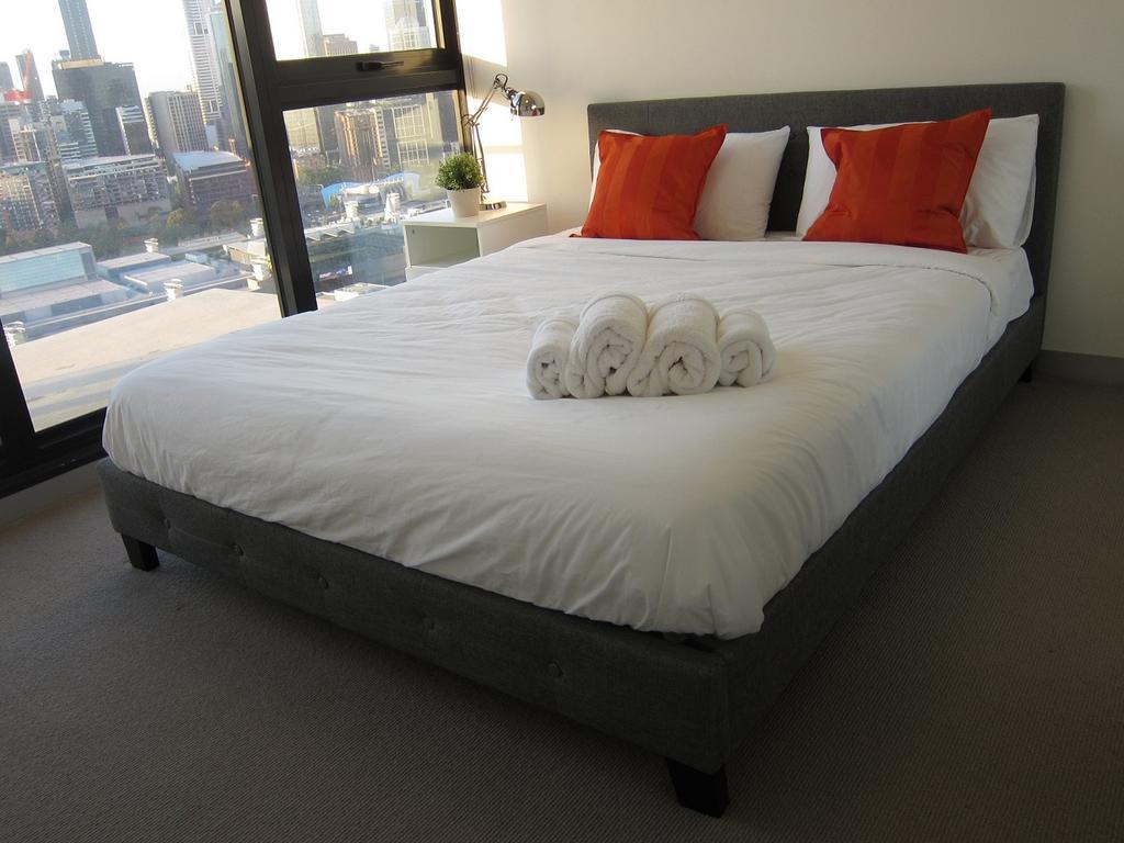 Serviced Apartments Melbourne - Platinum Exterior photo