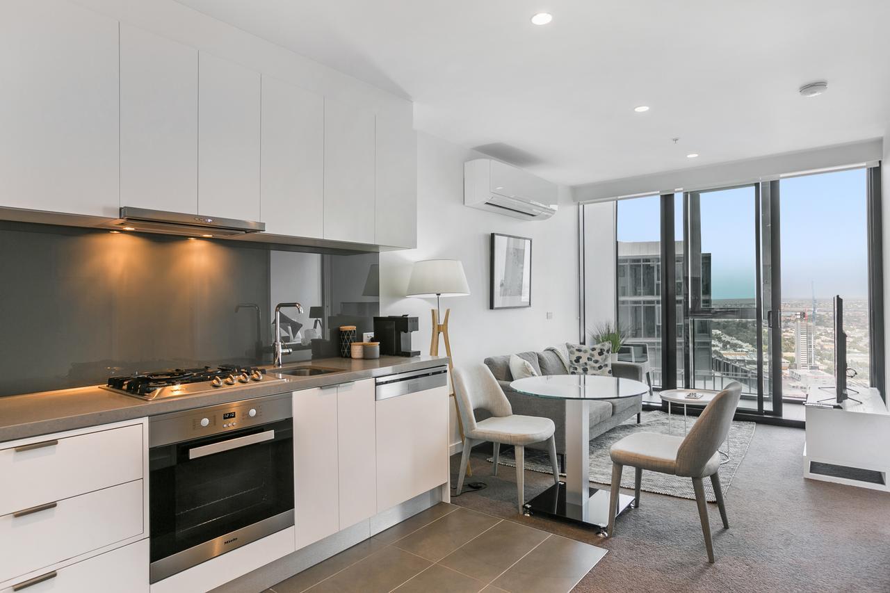 Serviced Apartments Melbourne - Platinum Exterior photo